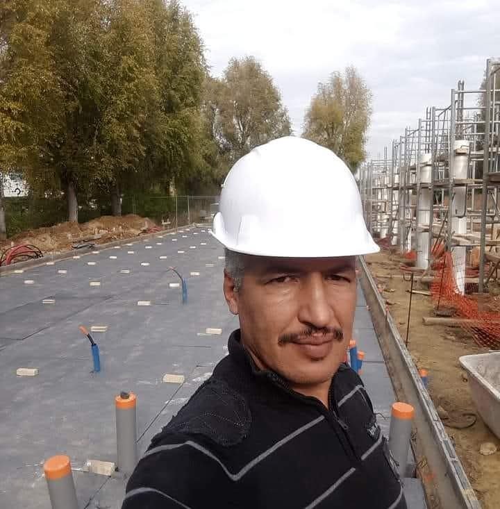 Brahim Badri sur un chantier de construction